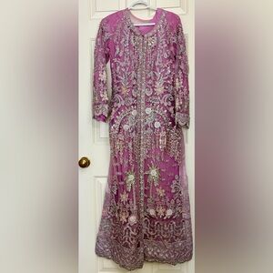 Beautiful Pakistani/Indian threadwork outfit